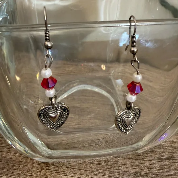 Silver Tone Heart Dangle Earrings w/ Red & White Beads Valentine’s Day - Image 2
