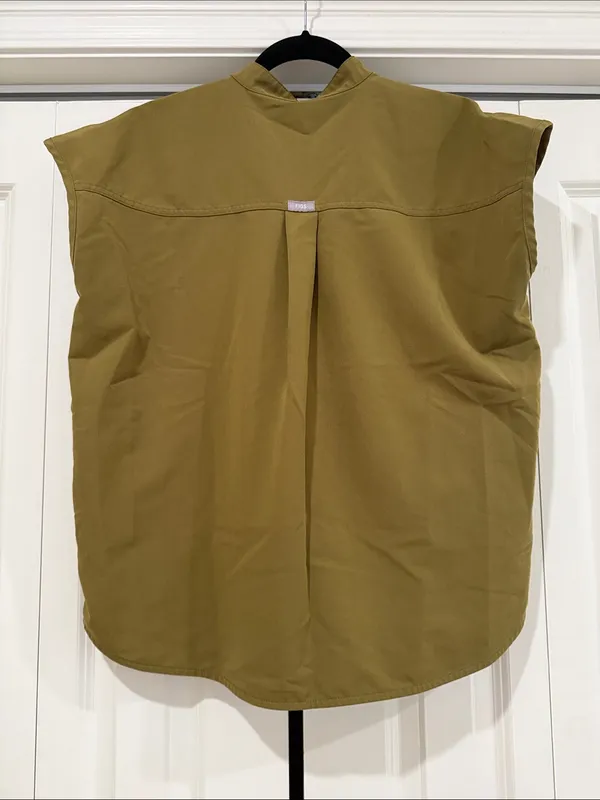 Women’s FIGS Martini Olive Rafaela Scrub Top - Image 3