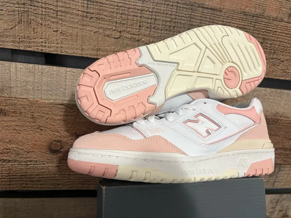Women’s New Balance Shoes 8.5 - Image 4