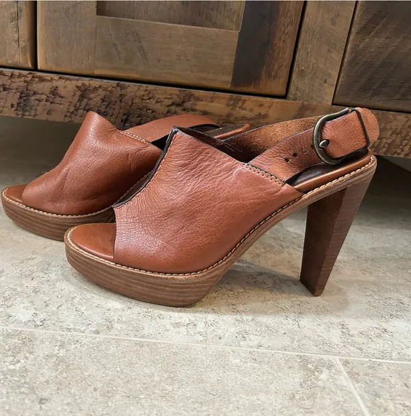 Cole Haan Tonya 7 1/2 B leather brown peep toe heels - Image 3