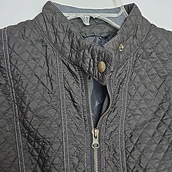 Clique crop cropped moto motorcycle quilted bomber style black jacket sz Medium - Image 4