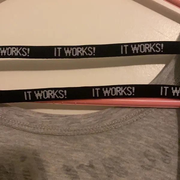 Itworks top Gray Size M - Image 3