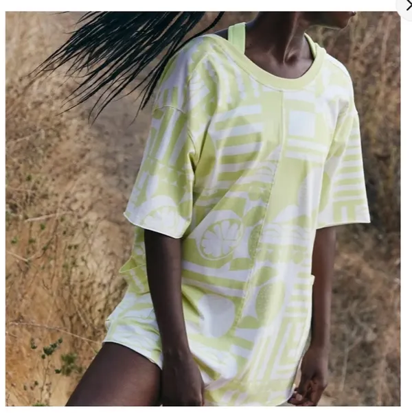 Free People Hot Shot Printed Tee Romper in Sunday Market Zest sz S NWT $70R - Image 4