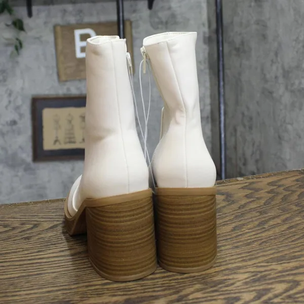 Universal Thread Jenna Platform Boots with Memory Foam Insole Off White 6M - Image 4
