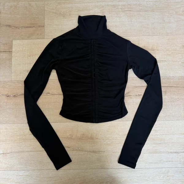 I.AM.GIA Ivory Top in Black, size XS ♡ - Image 2