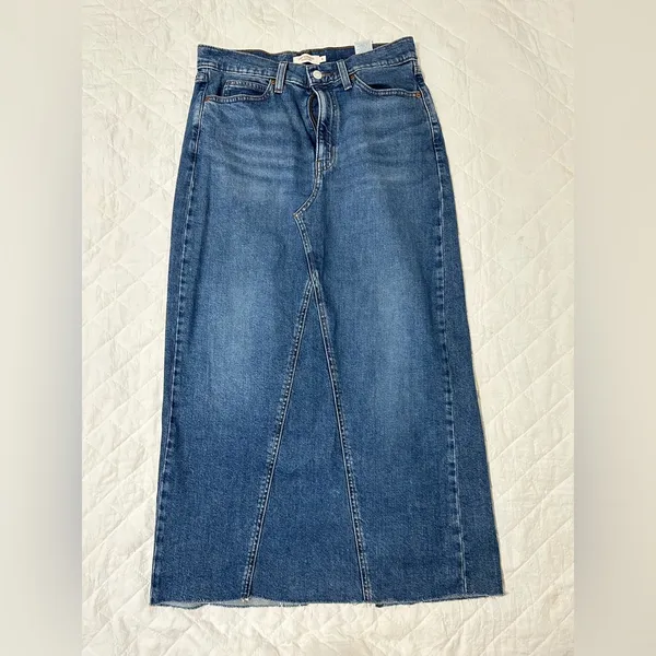 Levi's Blue Denim Skirt - Image 2