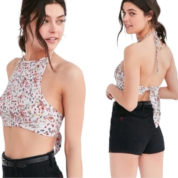 Urban Outfitters Floral Halter Crop Top Size Small - Image 2