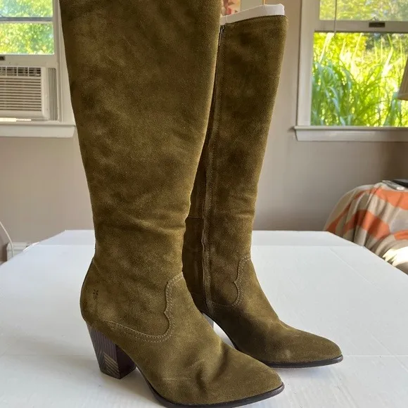 Frye Reed Sz 7M Olive Green Suede Side Zipper Tall Casual Dress Heeled Boots - Image 12
