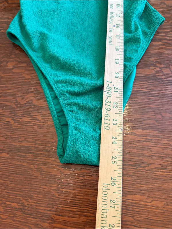 Vix Paula Hermanny Firenze Dakota Scallop One- Piece Swimsuit Green SIze Medium - Image 11