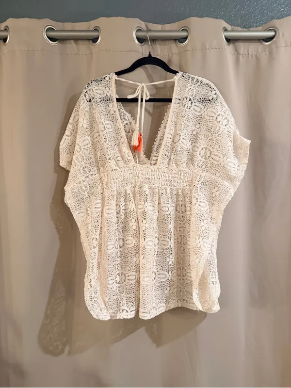 Xhilaration Cream Crochet Lace V-Neck Coverup - Image 2