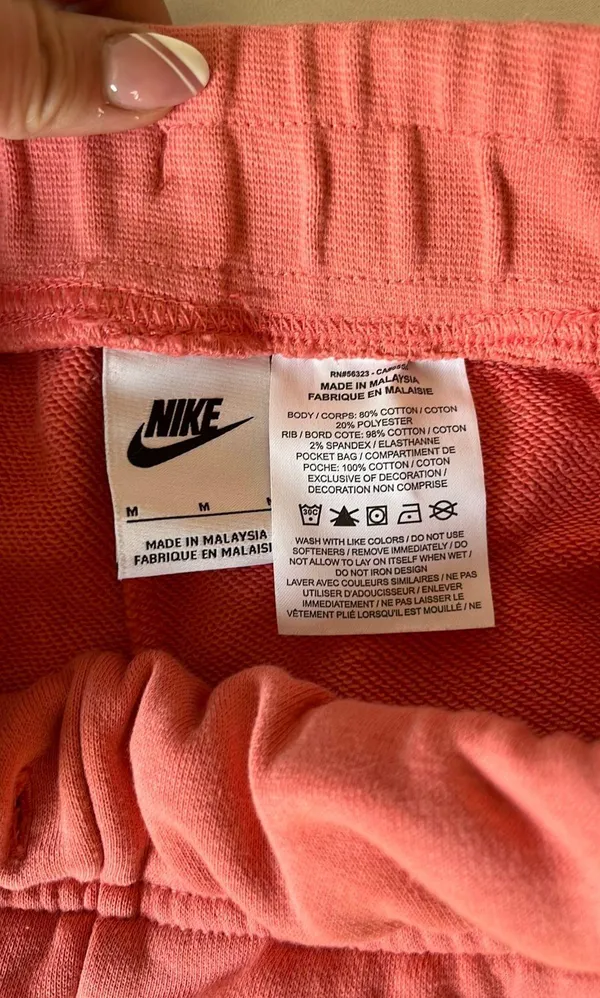Nike Pink Sweatshorts - Image 5