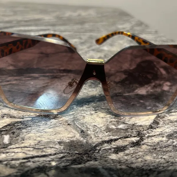 Stylish Brown Sunglasses - Image 8
