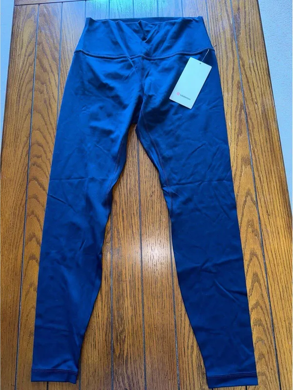 Lululemon Align High Rise 28” True Navy Size 10 NWT - Image 3
