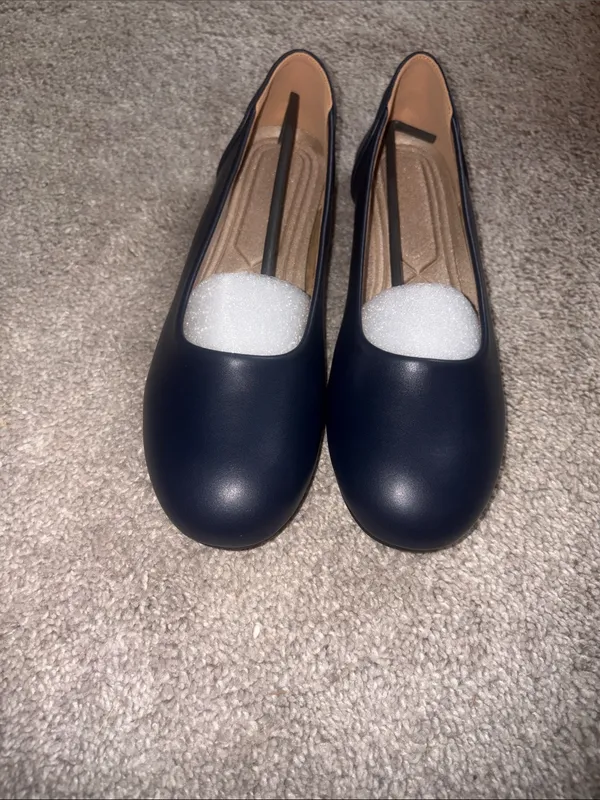 Women's Black and White Slip-On Ballet Flats size 10/10.5 - Image 3