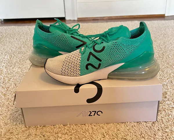 Nike Women’s  Air Max 270 Flyknit - Image 3