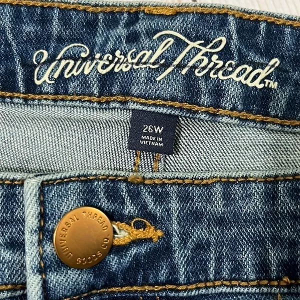 Universal Thread Boyfriend Shorts Size 26W NWT - Image 7