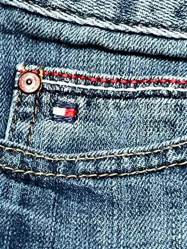 Tommy Hilfiger Jean shorts size 8 stretch casual summer fun BOHO - Image 2