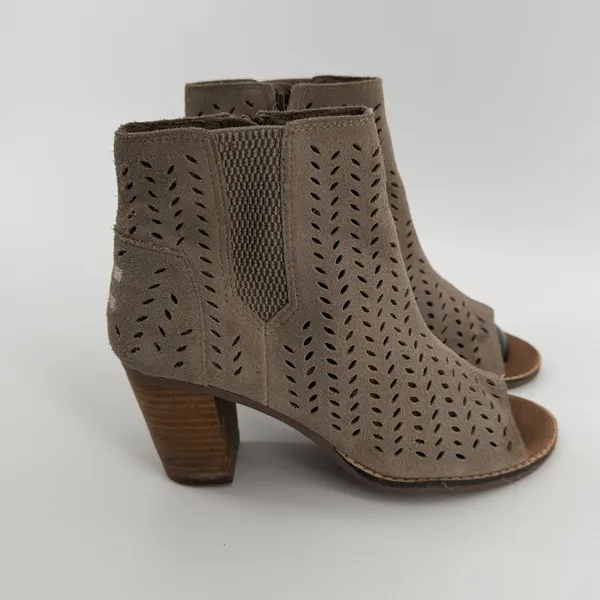 TOMS Majorca Taupe Suede‎ Perforated Peep Toe Booties Womens Heel Shoes - Image 3