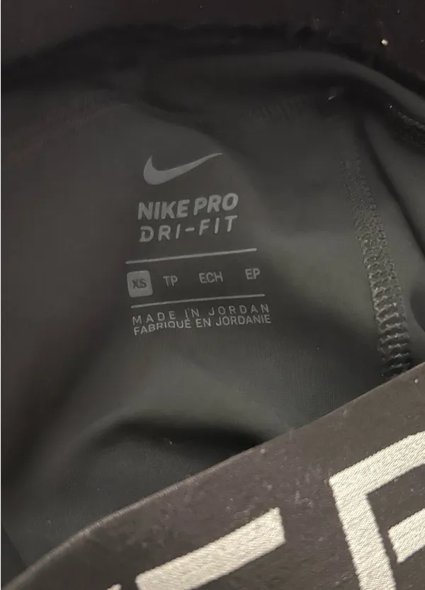 Nike Pros Black - Image 4