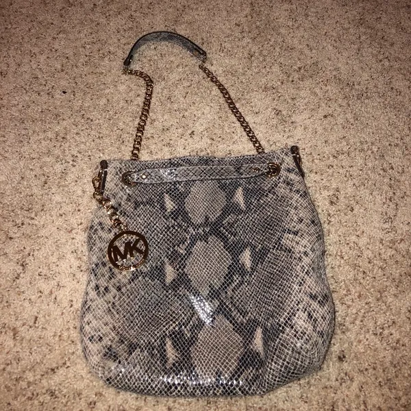 Michael Kors MOVING SALE! [AUTHENTIC] NWOT bag - Image 2