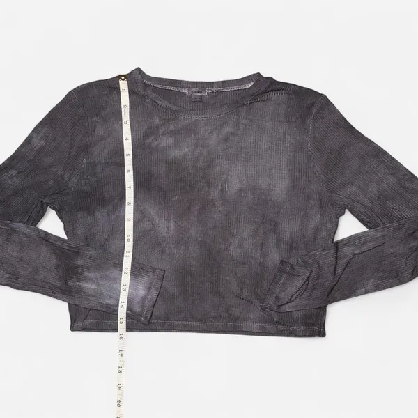 GARAGE Grey Tie-Dye, Ribbed, Cropped Long Sleeve Shirt; size XL - Image 4