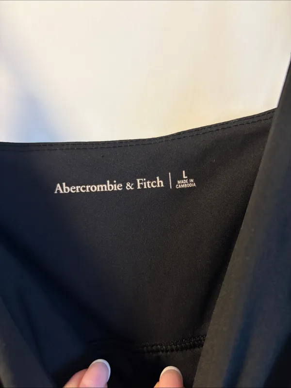 Abercrombie Active dress - Image 2