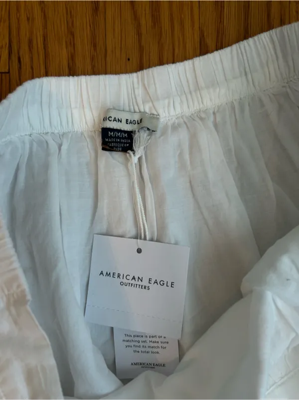American Eagle Outfitters White Eyelet Hem Tiered Mini Skirt medium - Image 4