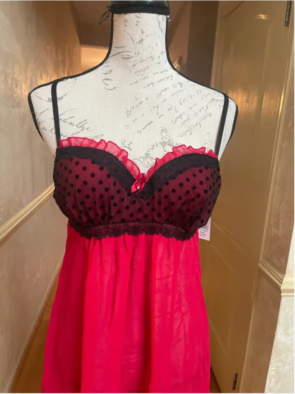 Linea Donatella Red Black Lace Babydoll Chemise Thong Set NWT Size S and M - Image 2
