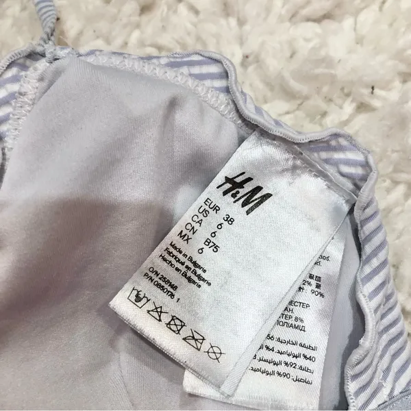 H&M Seersucker Striped Ruffle Bikini‎ Top Blue periwinkle 6 - Image 4