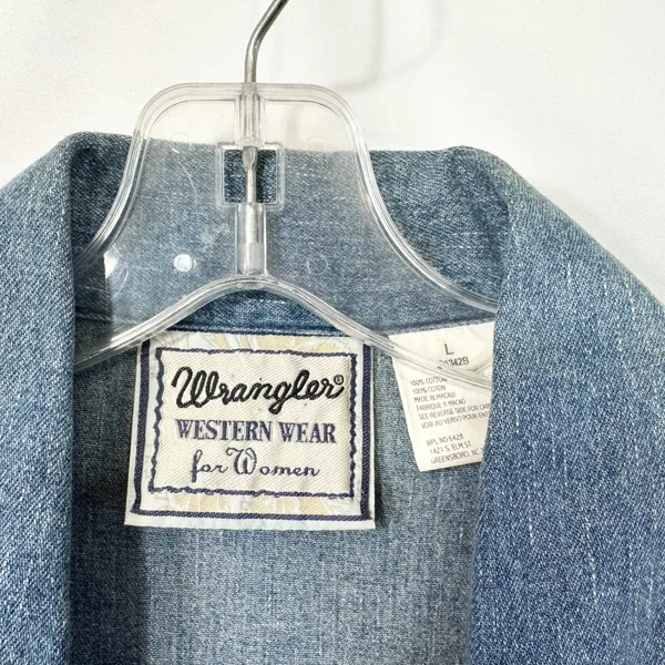 VTG Wrangler Western Wear Large Denim Shirt Blue‎ Grommet Studded Shacket 1234 - Image 3