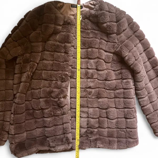 Chocolate Brown Faux Fur Grid Coat – Soft Plush Jacket, Size XS, Elegant & Cozy - Image 9
