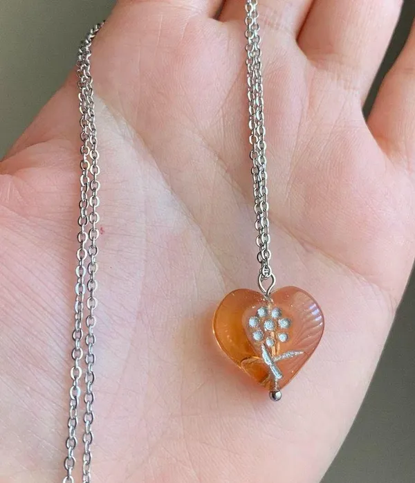 Handmade quality Czech glass heart flower unique fairy romance cottage chic style necklace💐🩷 - Image 3