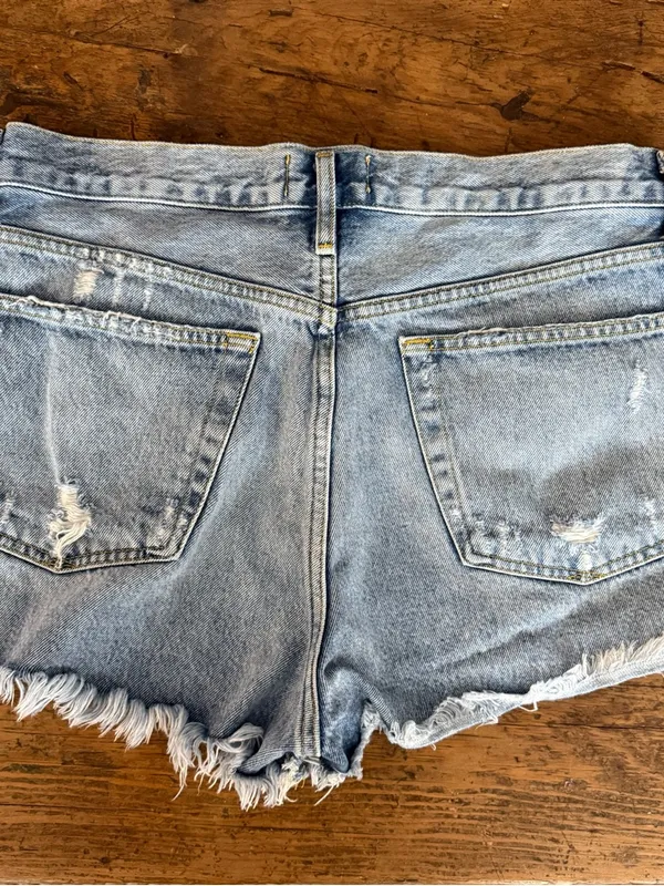 Agolde Light Washed Distressed Button Fly Cutoffs 3" Inseam Size 29 - Image 4
