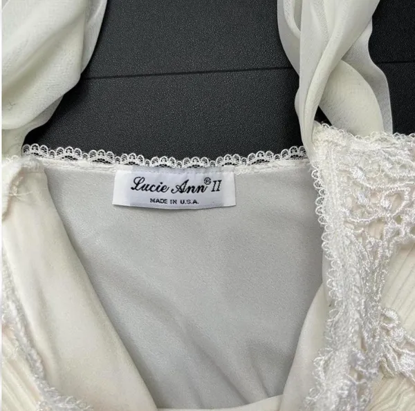 Victoria's Secret Vintage Bridal Night Gown - Image 2