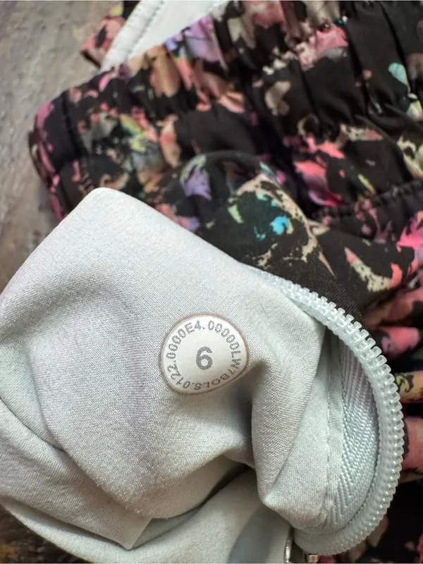 Lululemon Track That Shorts - Image 4