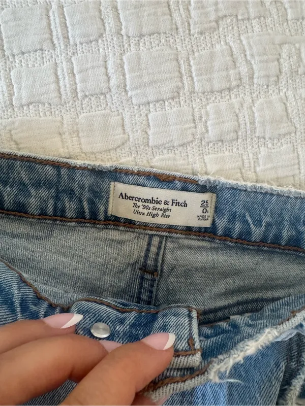 Abercrombie & Fitch The 90s Straight Ultra High Rise - Image 3