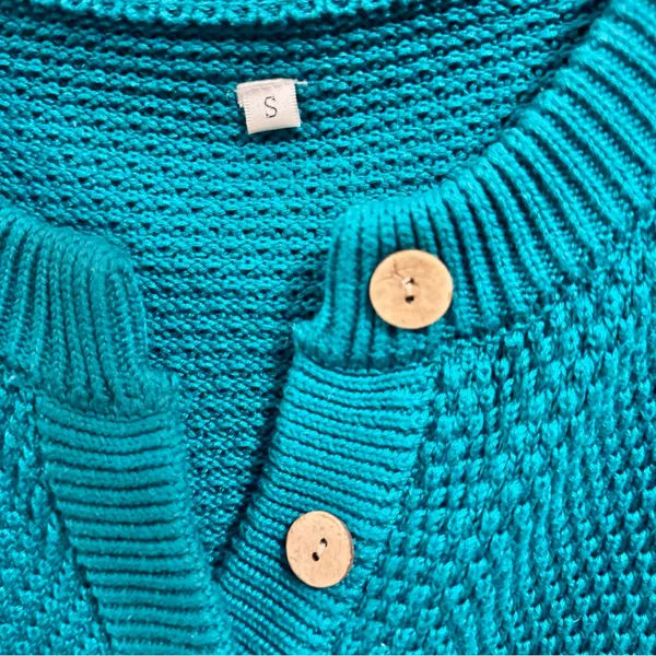 NWOT‎ Gorgeous Teal sweater Sz small Green - Image 3