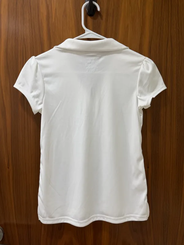 Cat and jack White golf shirt. - Image 2