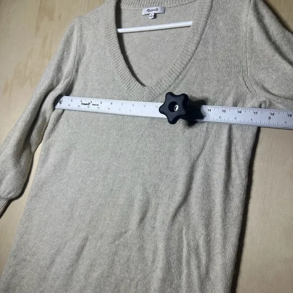 Madewell Neutral Wool Blend Bubble Sleeve‎ V Neck Knit Sweater Medium - Image 5