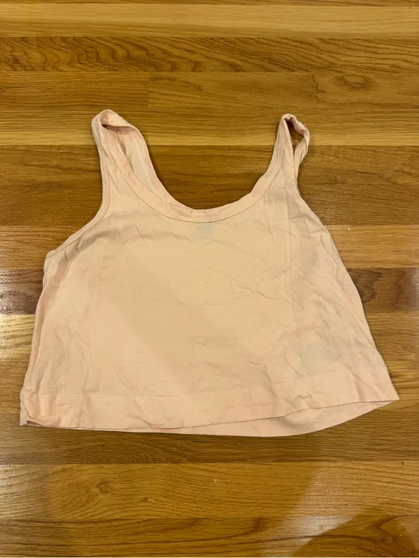 Old navy vintage cropped tank top in pink - Image 2