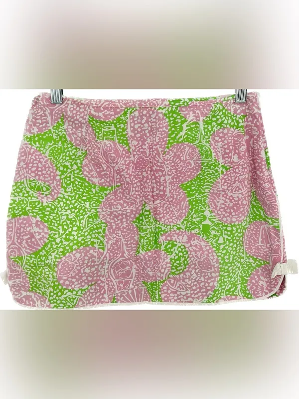 Lilly Pulitzer pink and green floral pattern skort size 8 - Image 3