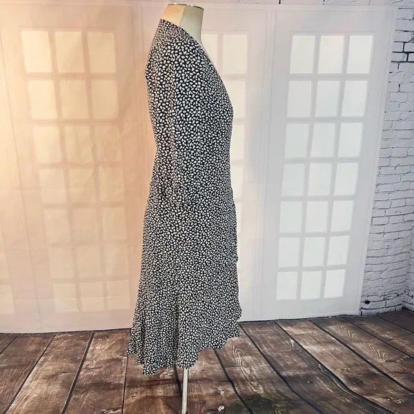 Abercrombie & fitch black and white spotted true wrap long sleeve dress size xsp - Image 4