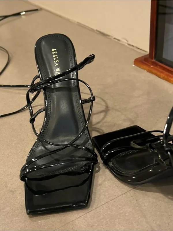 Azalea Wang Black Lace-Up Stiletto Sandals with Clear Heel - Image 3
