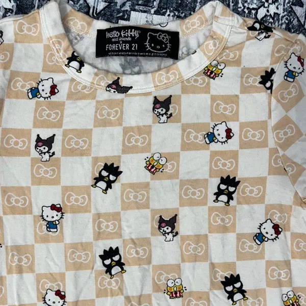 Hello Kitty x Forever 21 Sanrio Cropped Top - Size S - Image 3