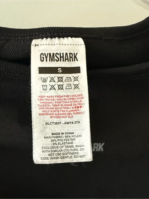 Gymshark Black Long-Sleeve Seamless Crop Top - Image 3