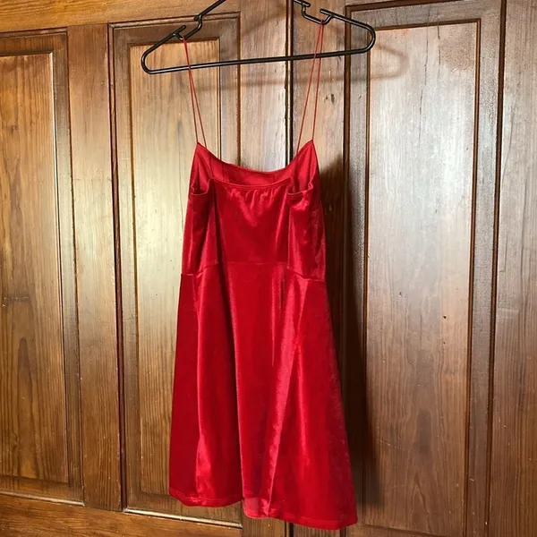 Urban Outfitters Velvet Red Sleeveless Stretch Mini Dress Size M Holiday Party - Image 2