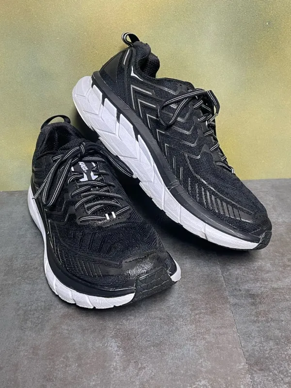 Hoka One One Clifton 4 Women's Black & White Running Shoes Size 9.5B - Image 15