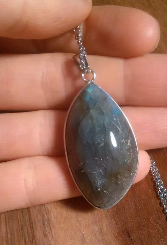 Malagasy Labradorite Stainless Steel Pendant Necklace - Image 6