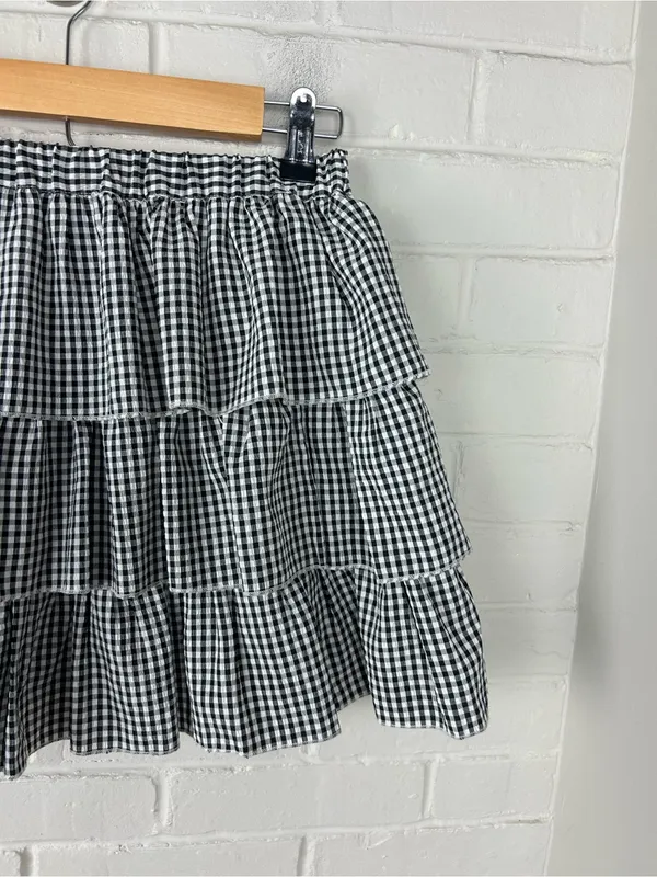 Forever 21 Gingham Plaid Ruffle Mini Skirt Size S - Image 4