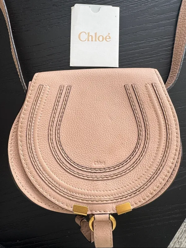 Small Chloe Marcie Saddle Crossbody Bag in Blush Pink - Image 5